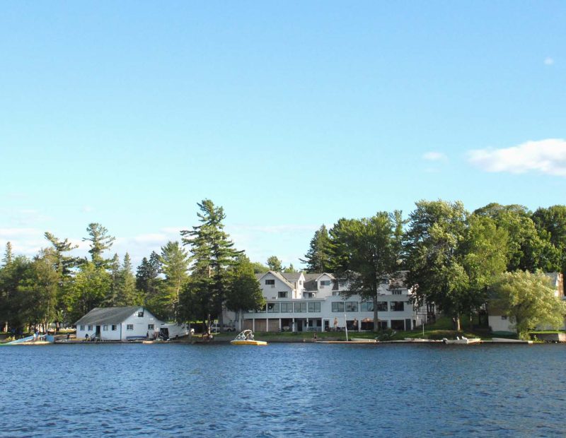 Bayview Wildwood Resort exterior view with lake
